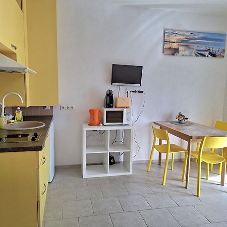 Geltoni Apartamentai Palanga Luaran gambar