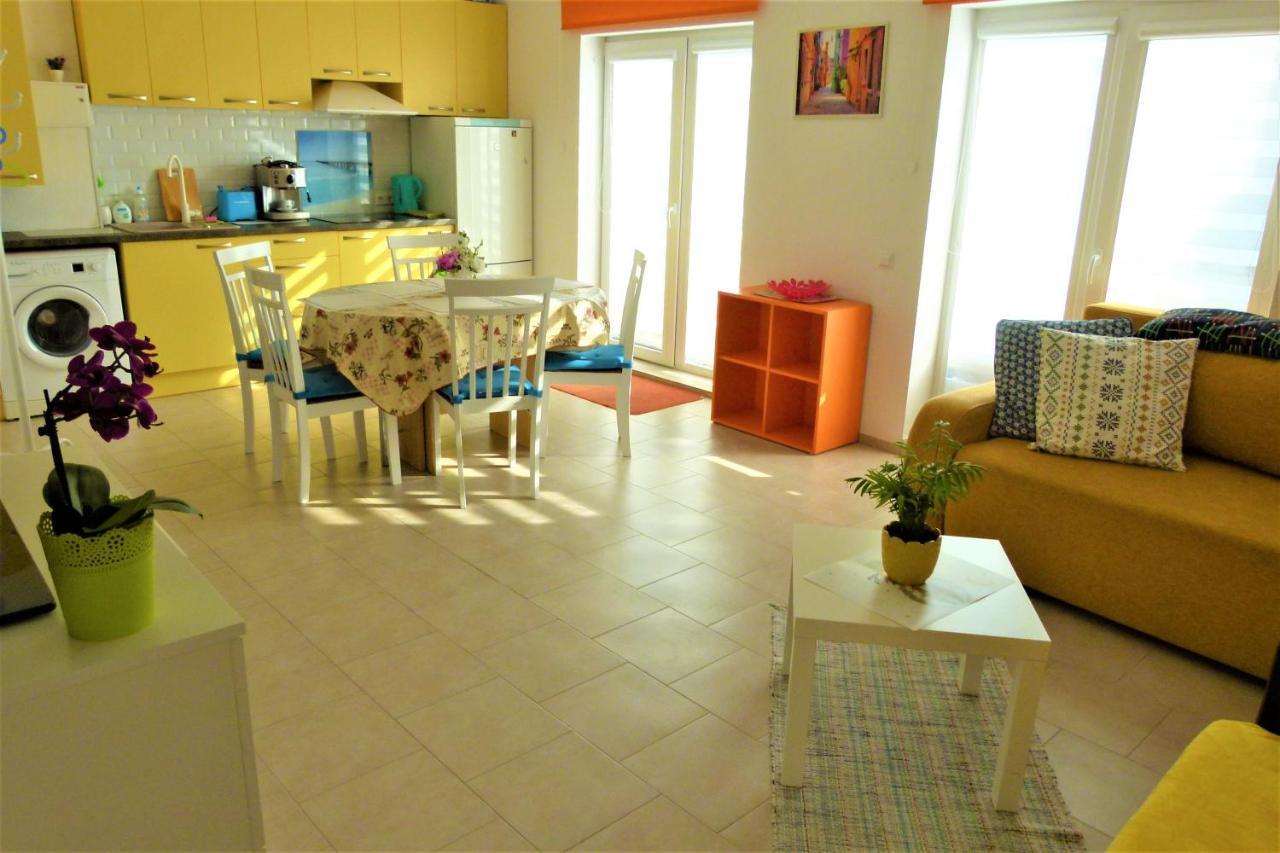 Geltoni Apartamentai Palanga Luaran gambar