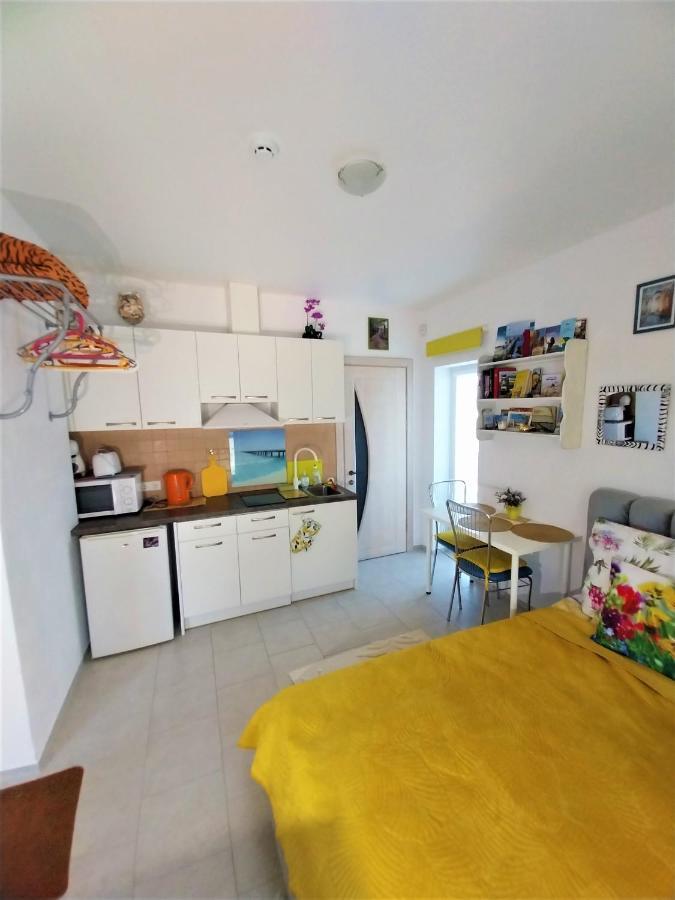 Geltoni Apartamentai Palanga Luaran gambar